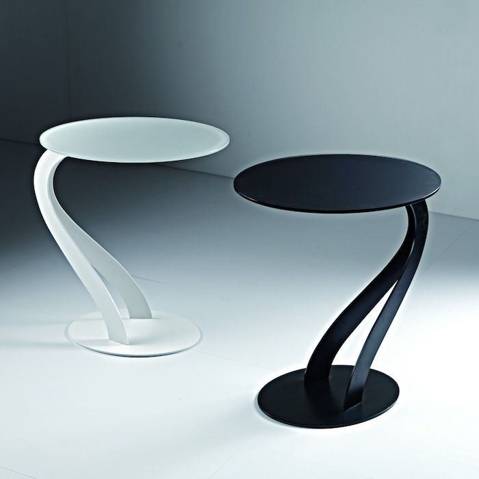 Tavolino laterale in acciaio e alluminio Swan